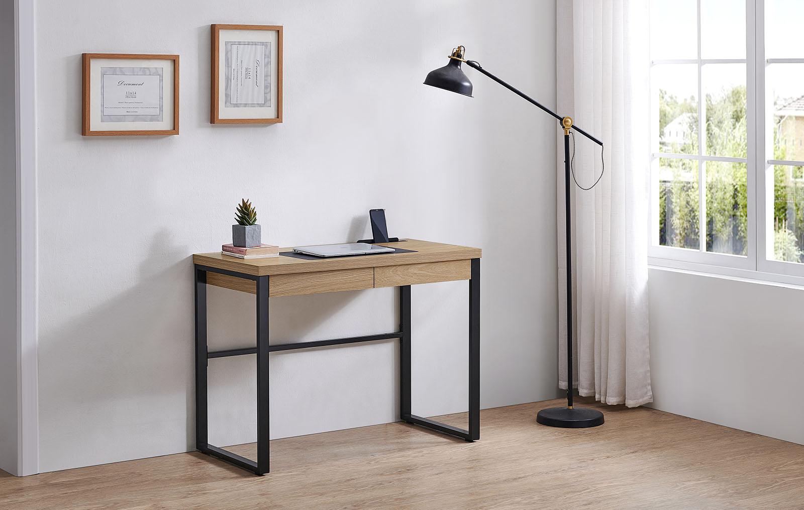 Стол письменный Dylan, дерево/черный