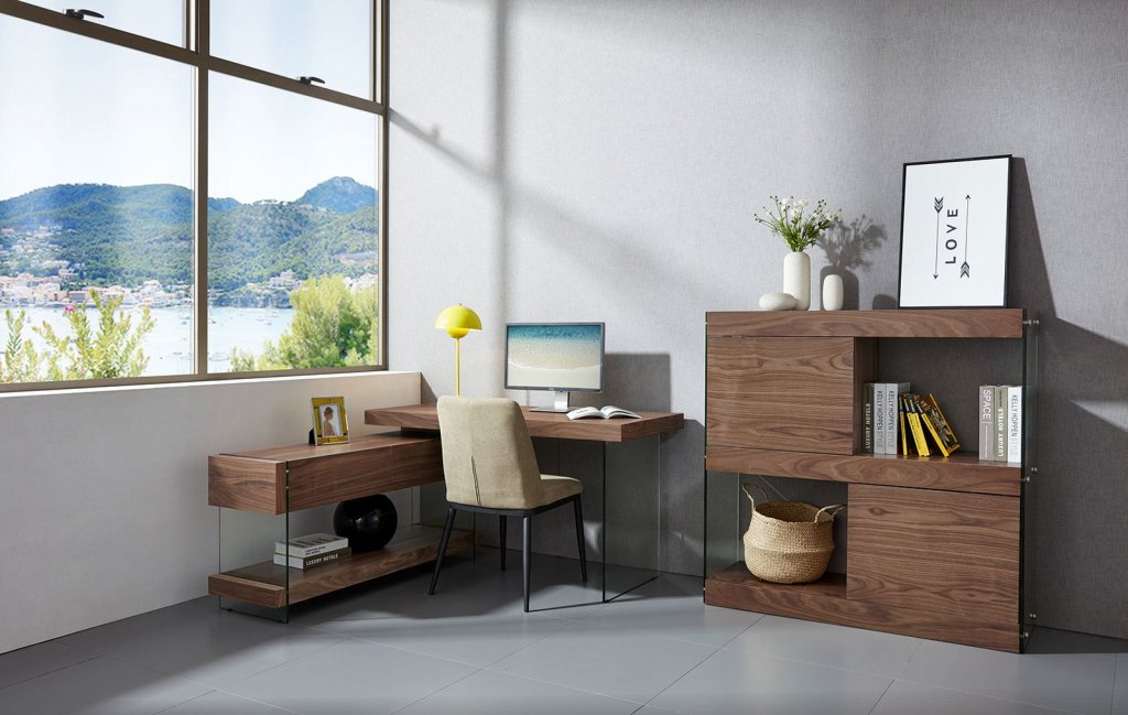 OrionDesk.jpg