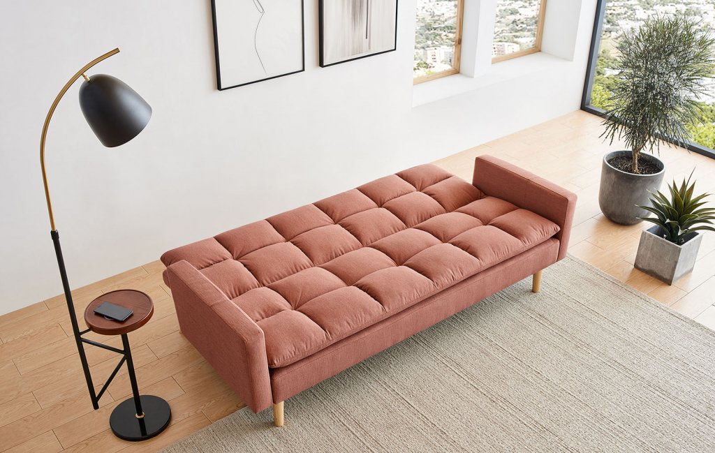 FelicityCoralBed.jpg