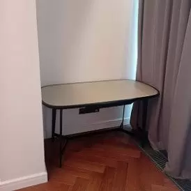 Стол письменный Bernard (140), кремовый/черный