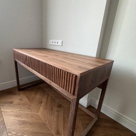 Стол письменный Agnes, ясень