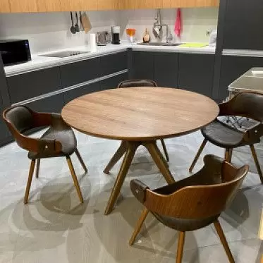 Стол Clark, орех