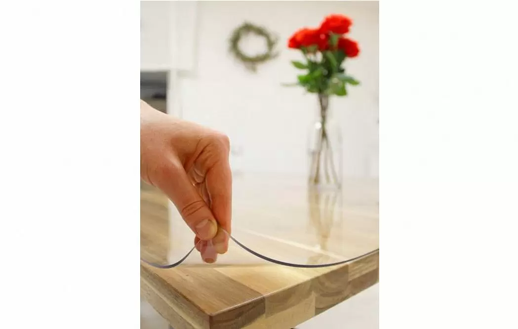 Защитное покрытие "Гибкое стекло" 130*80 см, толщина 1,5 мм