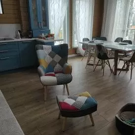 Оттоманка Hygge, слоновая кость/золото