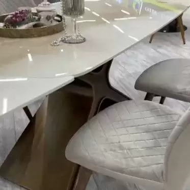 Стол Charlotta, стул Berta VID-20240201-WA0000