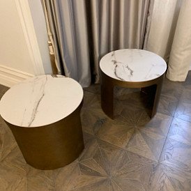 Стол журнальный Como (98), белая керамика/бронза