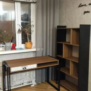 Стол письменный Discovery, орех/черный