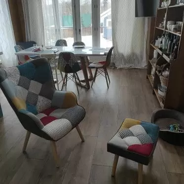 Кресло с оттоманкой Hygge, пэчворк/натуральный