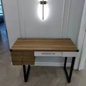 Стол письменный Brooklyn, орех/черный