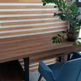 Стол письменный Hans, орех/черный