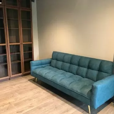 Диван-кровать Madrid, синий/золотые ножки 1631174404718.jpg