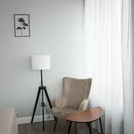 Оттоманка Hygge, слоновая кость/золото