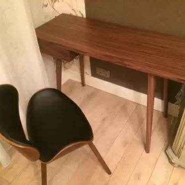 Стол письменный Lyric, орех OK-IMG-20181218