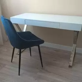 Стол письменный Axiom, белый