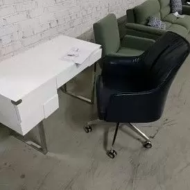 Стол письменный Brooklyn, орех/черный