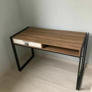 Стол письменный Discovery, орех/черный