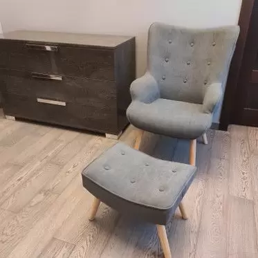 Кресло с оттоманкой Hygge, серый/натуральный