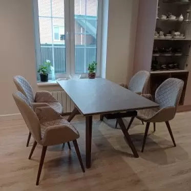 Стол Valencia, стул Bern