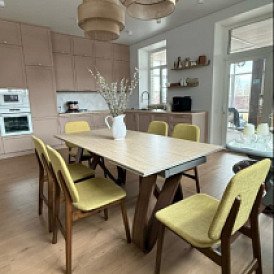 Стол раскладной Lido 200-300, белая керамика/орех