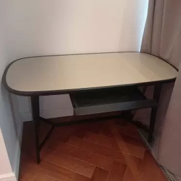 Стол письменный Bernard (140), кремовый/черный 1635254737880.jpg