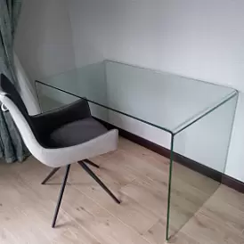 Стол Tornado + 4 кресла Jess