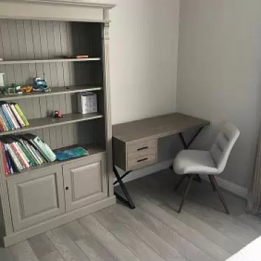 Стол письменный Hemingway, дымчатый дуб/черный 1631174404640.jpg