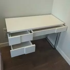 Стол письменный Brooklyn, орех/черный