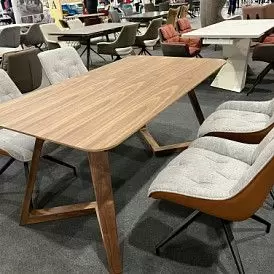 Стол Sabrina + 4 песочных стула Jody