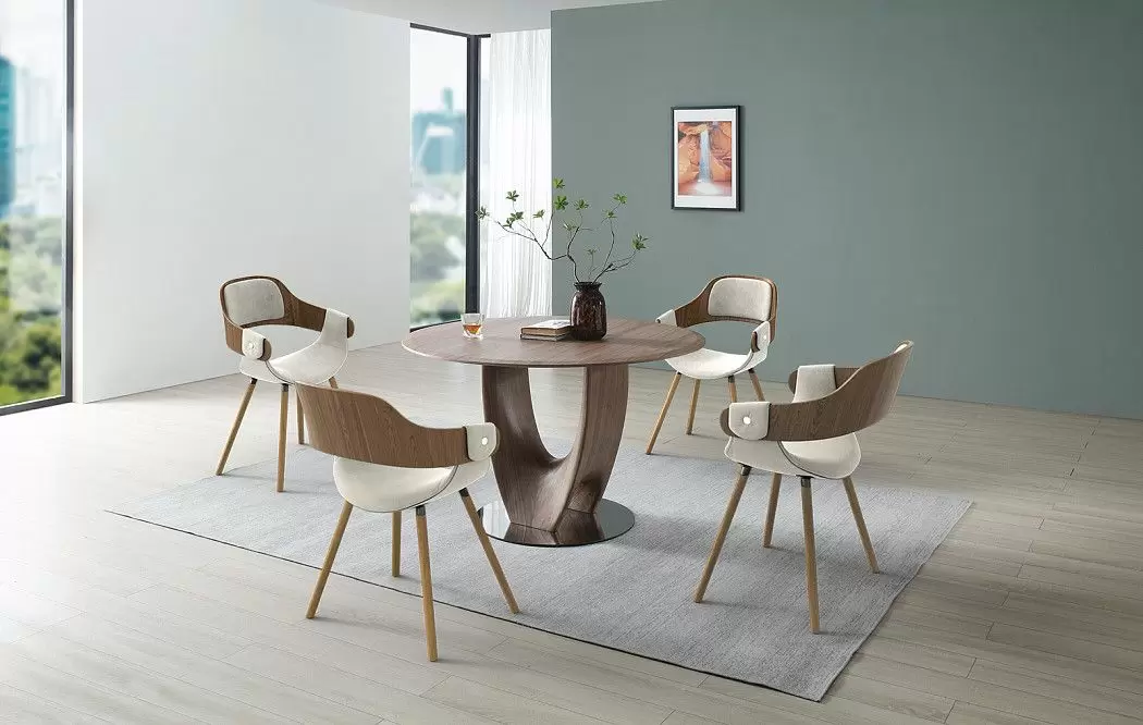 Стол Rio + 4 кремовых стула Jody