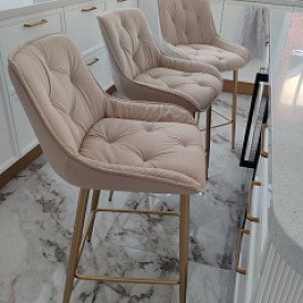 Стол Victoria + 4 бежевых стула Joely