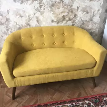 Диван Florence 2-х местный, желтый шафран/орех IMG-20200530-WA0029.jpg