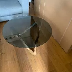 Стол журнальный Sea Glass, серое стекло/орех