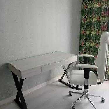 Стол письменный Croft, пепельный дуб/черный 1631174404775.jpg