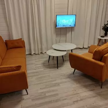 Диван и кресло Edinburgh, столики Liz IMG-20231219-WA0050